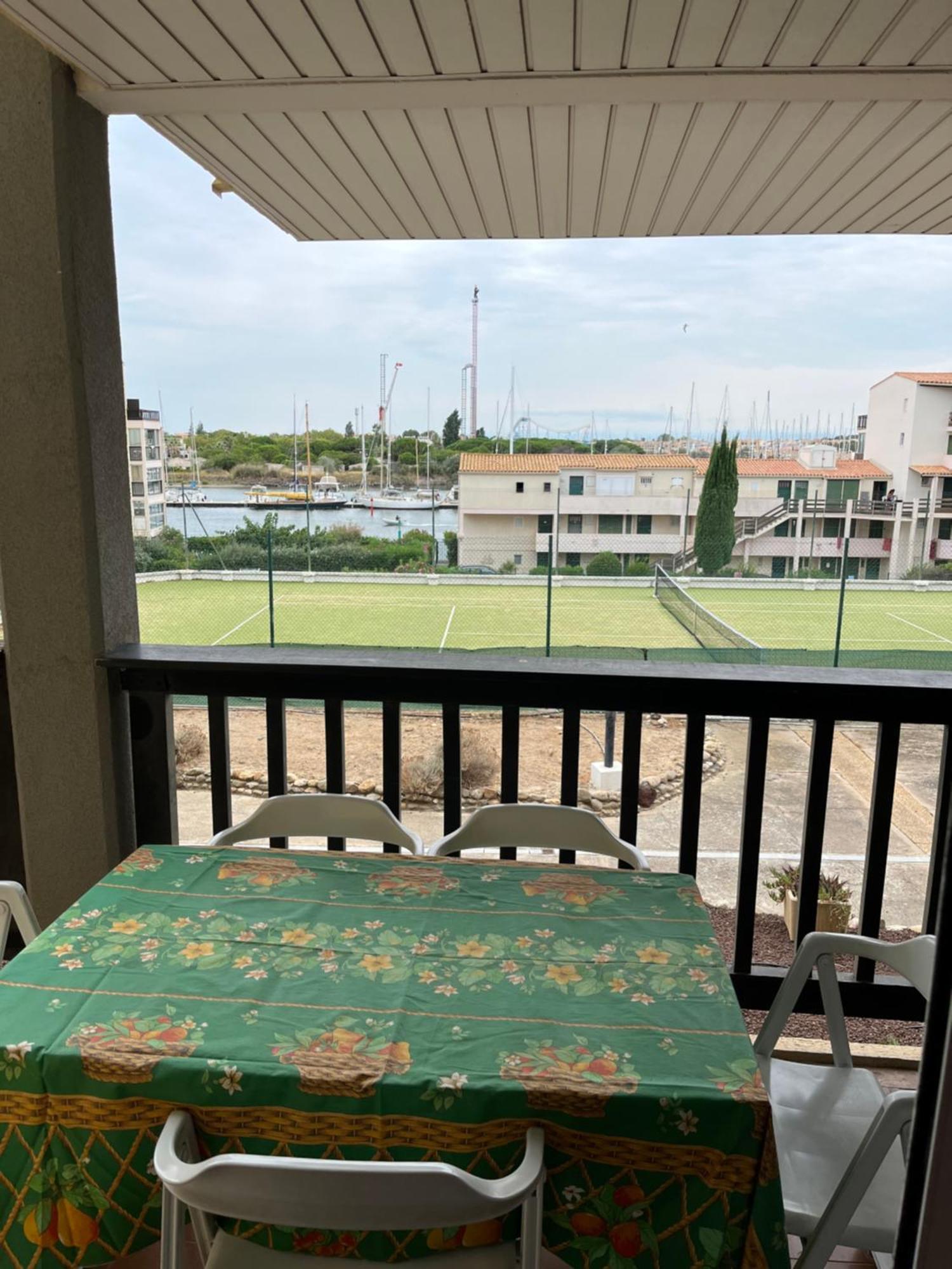 34300 Le Cap D'Agde Apartment Exterior photo